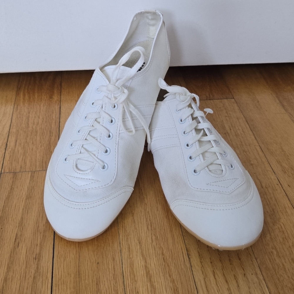 Asahi white sneakers Lace-up size 7.5 Rubber Soles RunningMaster
